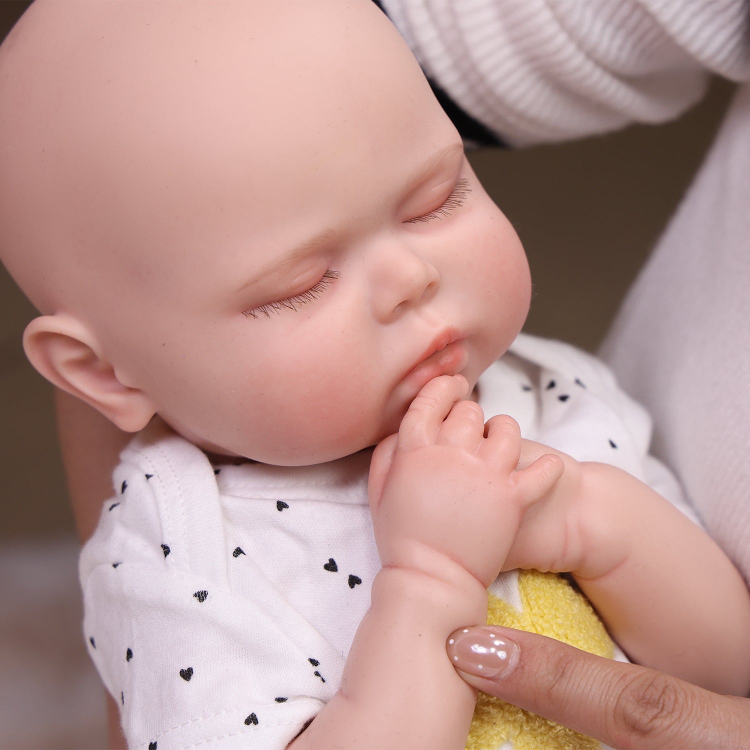 KEIUMI Gracie 18 inch Realistic Solid Silicone Sleeping Baby Girl – A Sweet Gift for Cherished Moments