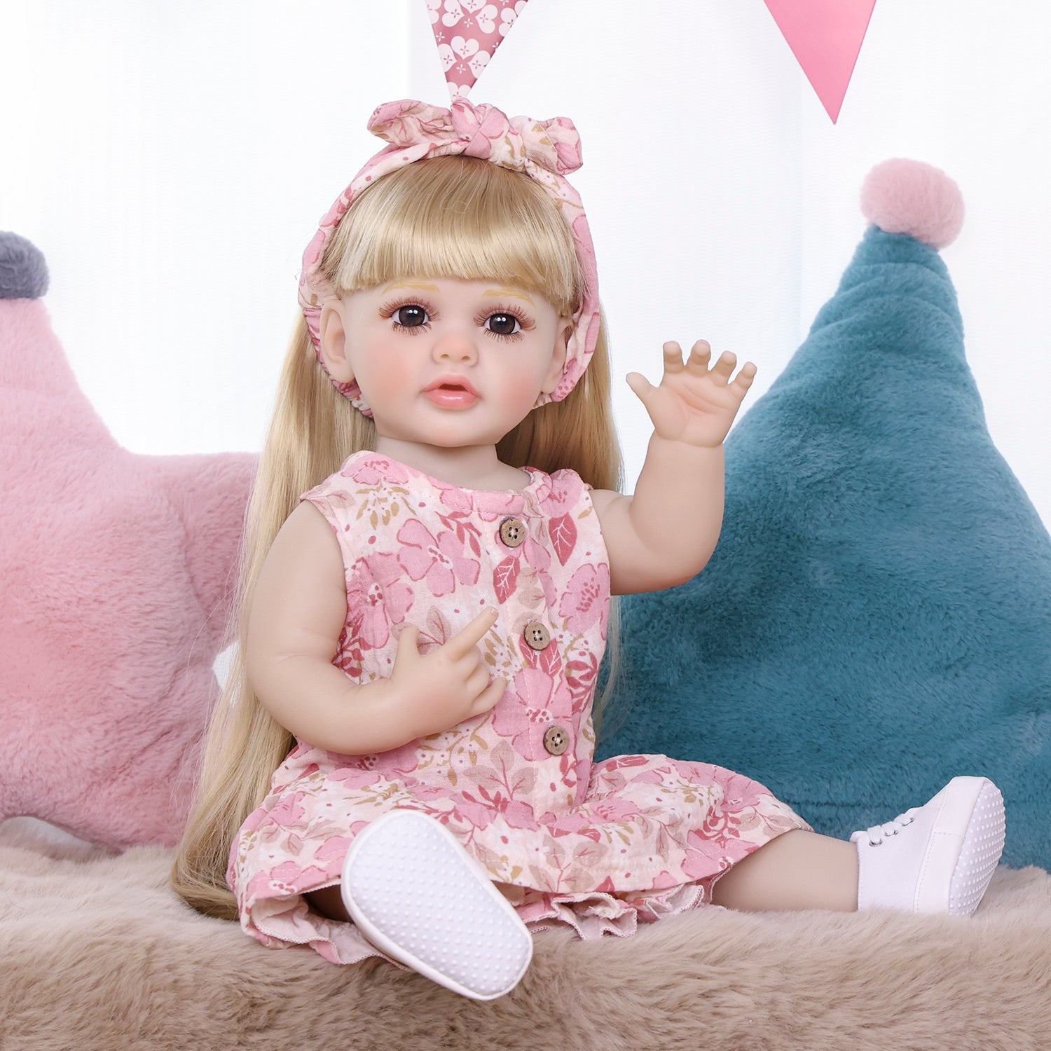 Lifelike Posy doll's profile, highlighting her blonde hair and headband.